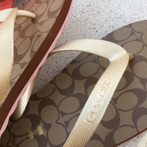 Coach Flip Flops - Picture 7 of 7